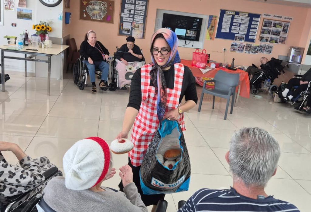 056a0ab6-9d45-42e9-87e1-924eac15d806