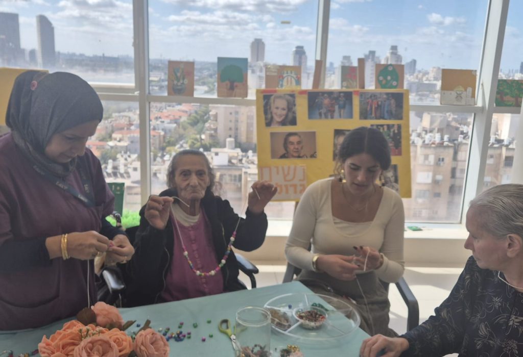 2e70c46a-30d1-4942-a1bb-473b05f65228