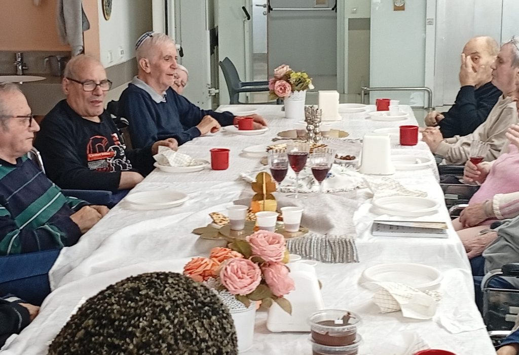 58632f8b-f373-4a7f-bfb3-8991fae2e523