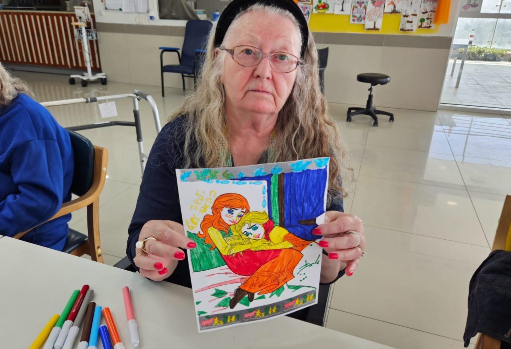 6eda3984-e492-4d85-a19b-0f2e6974a119