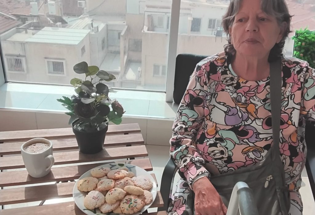 8cdb6547-03c4-4d60-8a22-250db33f439e