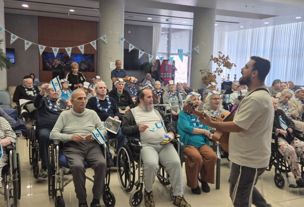 a65e2aca-6221-415f-8619-0244f06ecbc7