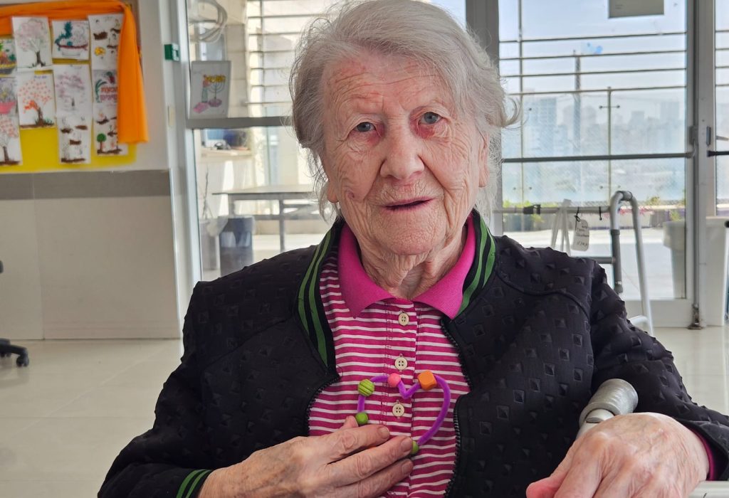 b71c0179-4115-4057-8645-3f2ec5d3ec11