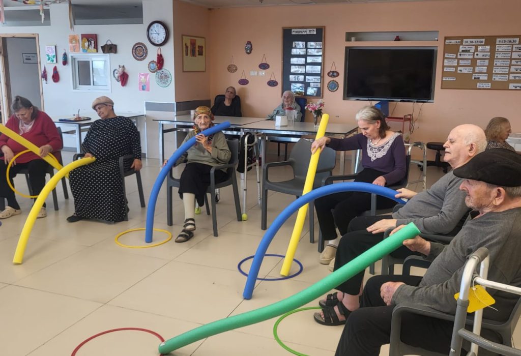 e0489011-00ea-45aa-b593-4a25e746c4b2