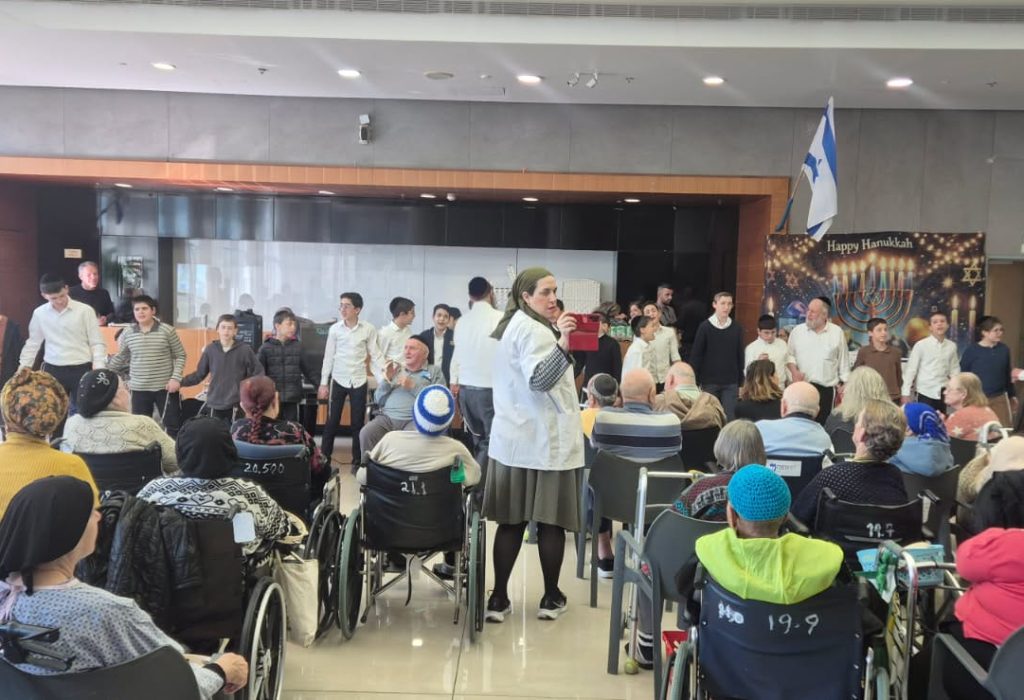 ee820070-9942-415a-b94e-03d1fdde816b