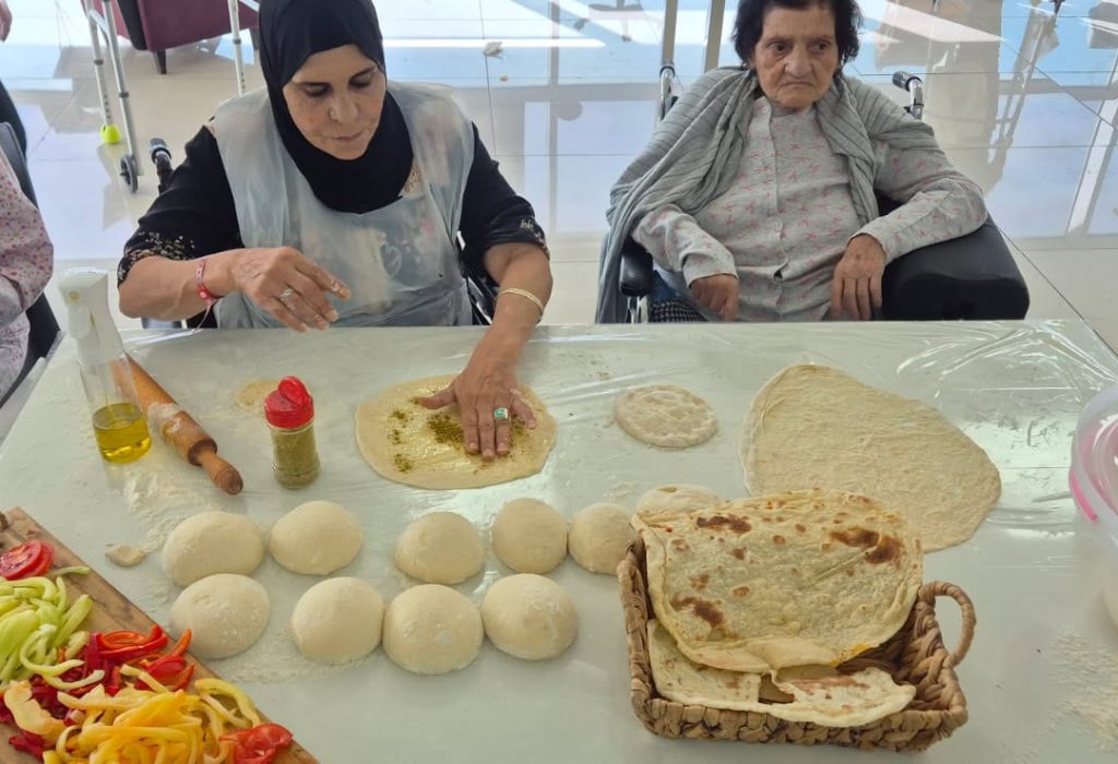 ef594365-7e94-4cfb-bf8e-49de51666688